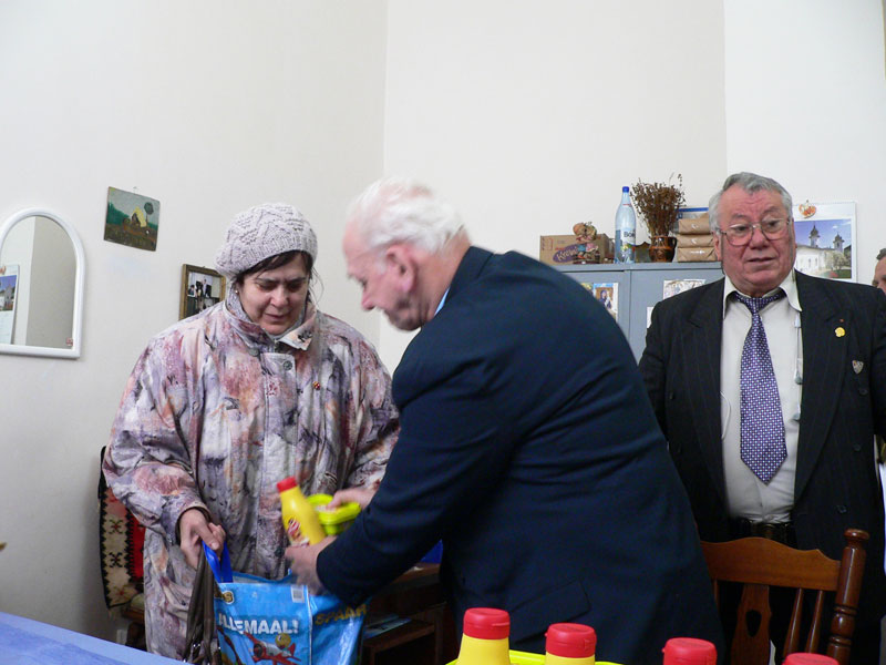 Ajutoare nerambursabile si produse alimentere Paste 2015